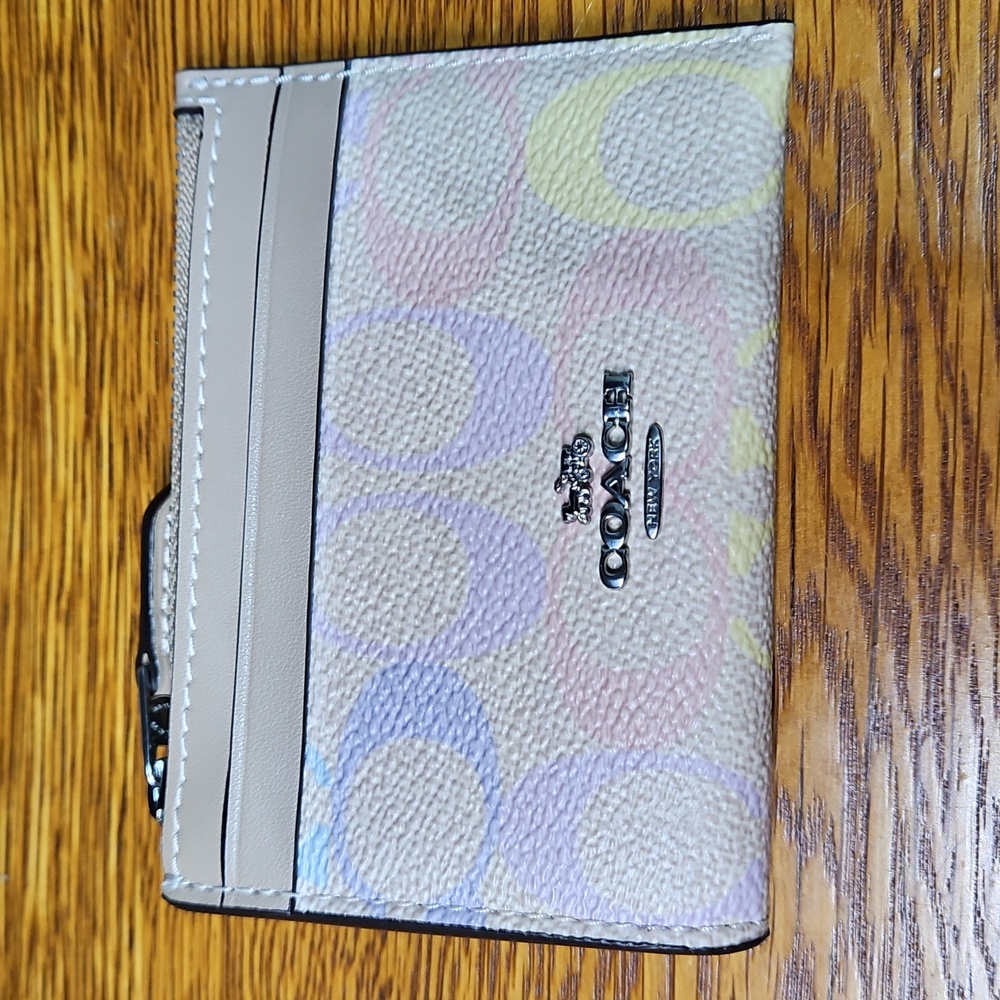 Coach Mini Skinny Id Case In Rainbow Signature Canvas NWT - Picture 3 of 5